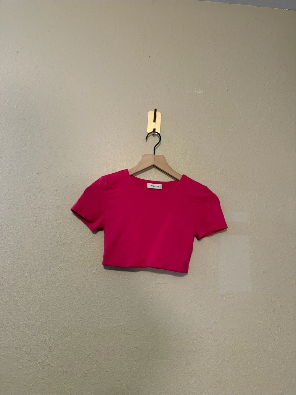 Babaton Contour Crop Top Hot Pink Size Small